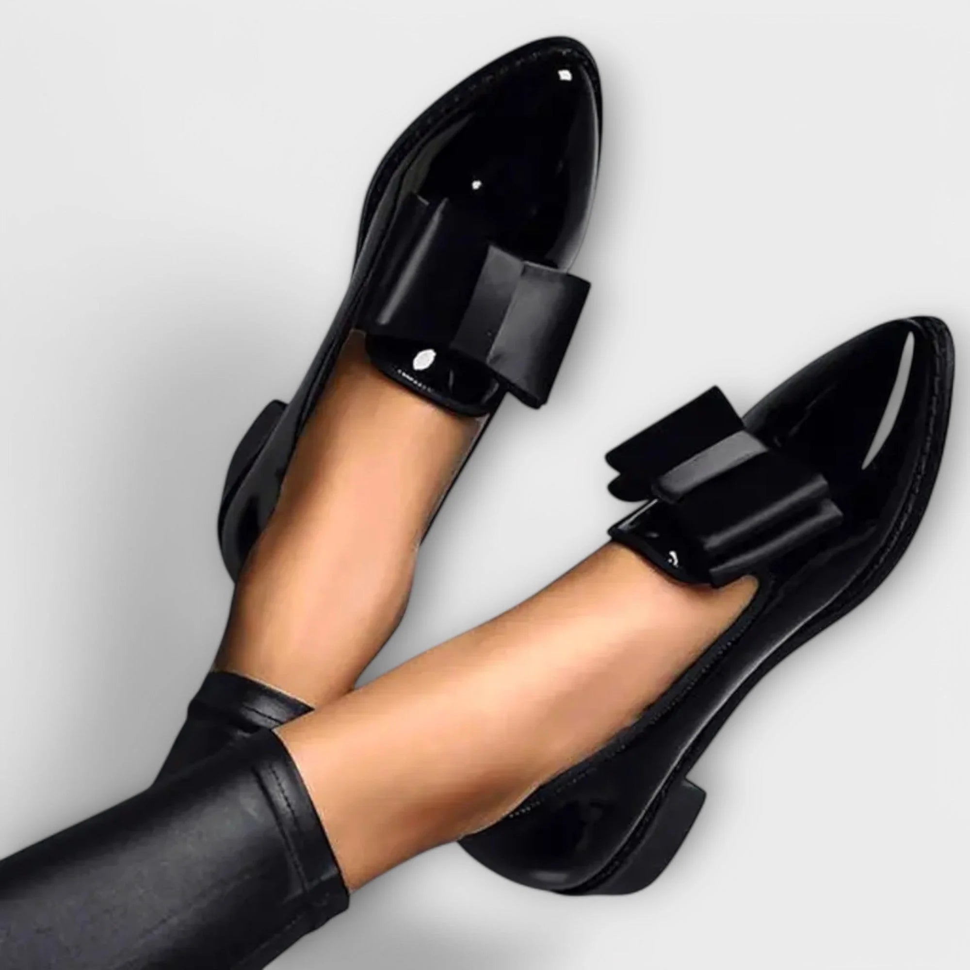 Black / 12