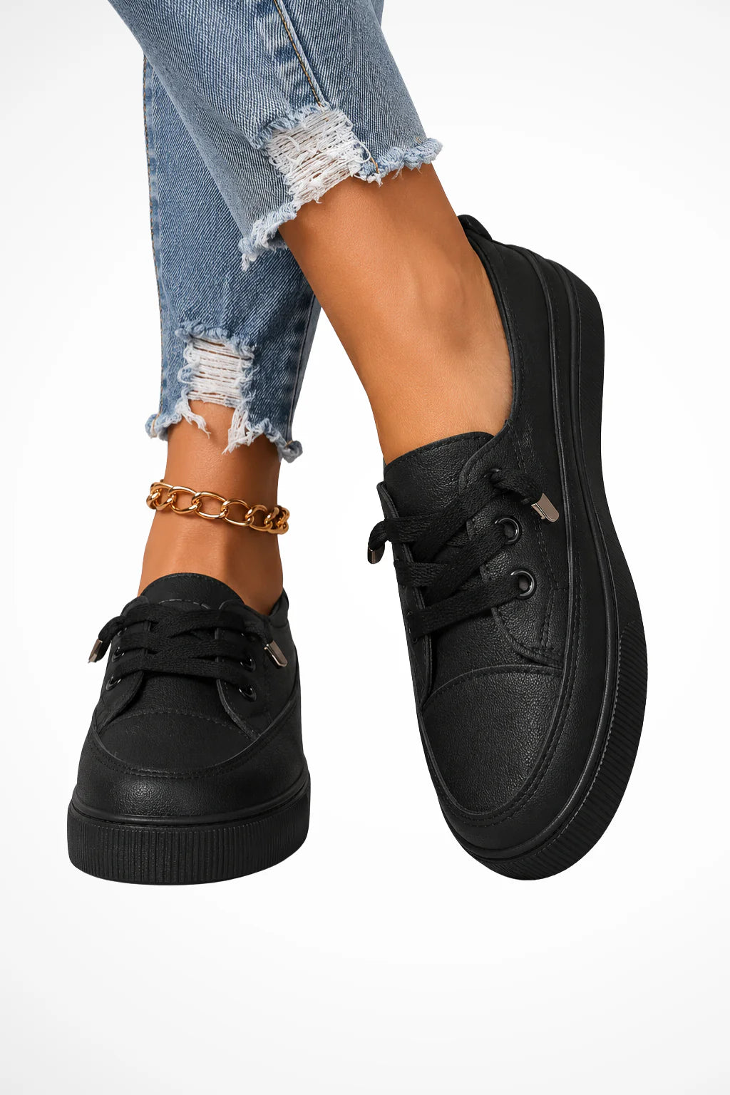 12 / Black