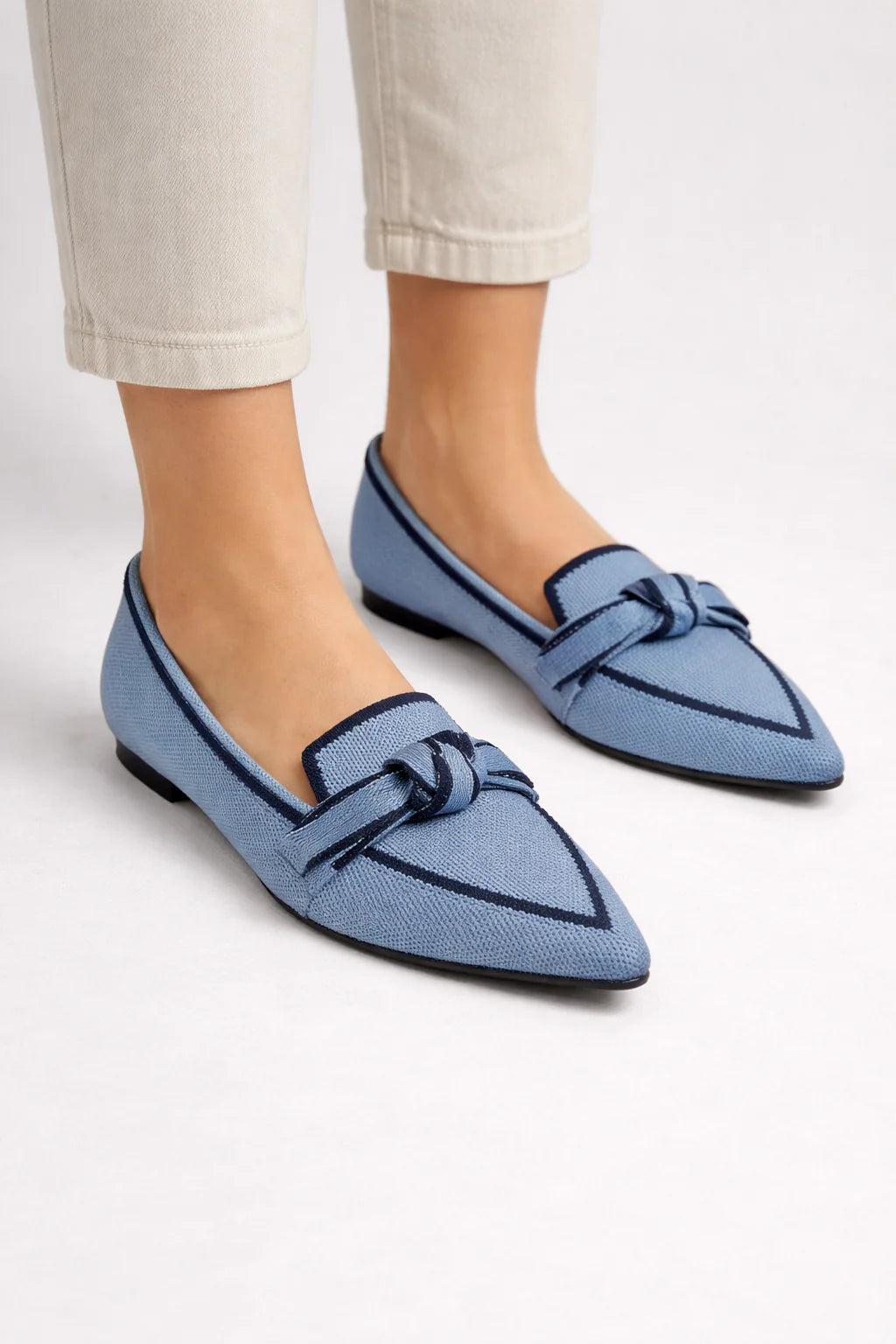 Light Blue / 11