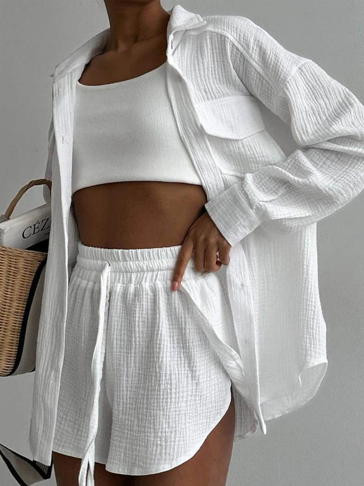 White / XL