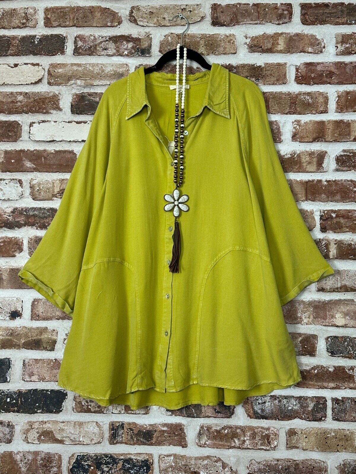 Greenish Yellow / L