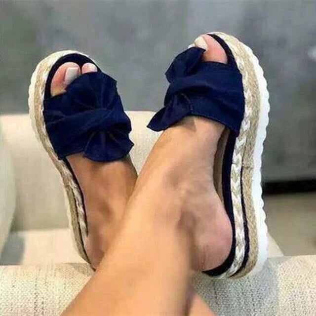 Blue / 12