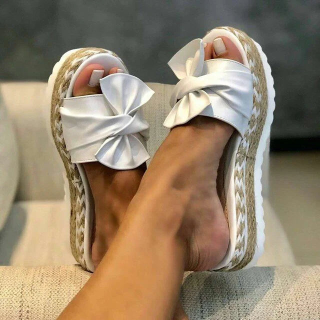 White / 12
