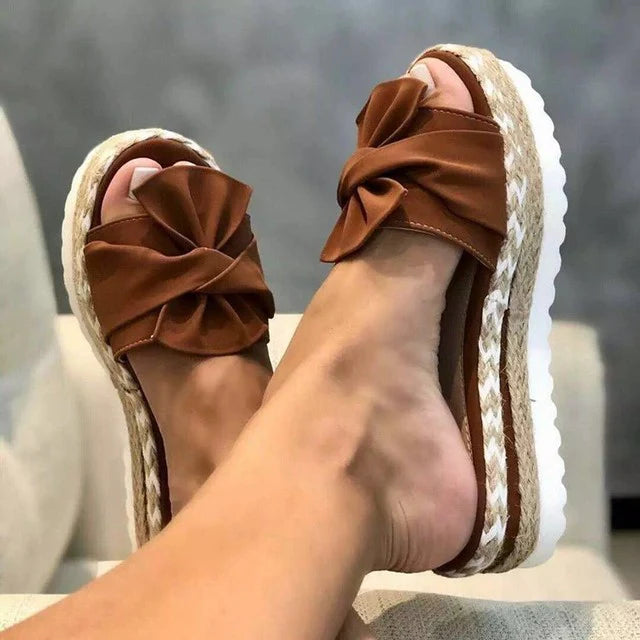 Brown / 12
